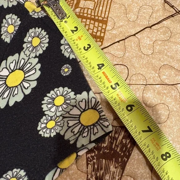 ModCloth daisy print faux wrap midi dress - Picture 13 of 14